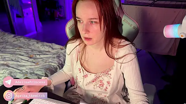 Snapshot of pearl_princess_ chatting on December 27, 7:35 pm pearl princess  online show from December 27, 7:35 pm