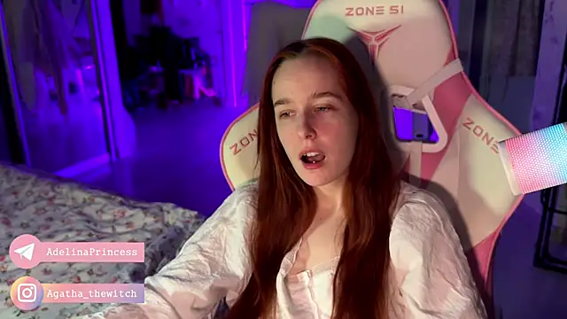 Snapshot of pearl_princess_ chatting on February 7, 12:20 am pearl princess  online show from February 7, 12:20 am