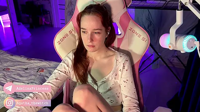Snapshot of pearl_princess_ chatting on February 13, 9:38 pm pearl princess  online show from February 13, 9:38 pm
