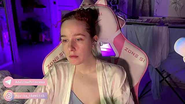 Snapshot of pearl_princess_ chatting on February 22, 12:49 am pearl princess  online show from February 22, 12:49 am