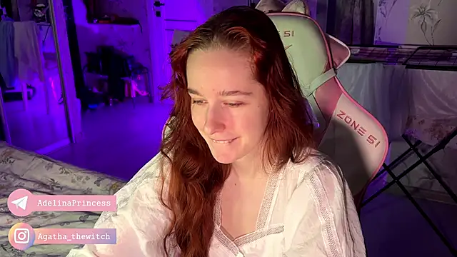 Snapshot of pearl_princess_ chatting on February 24, 12:20 am pearl princess  online show from February 24, 12:20 am