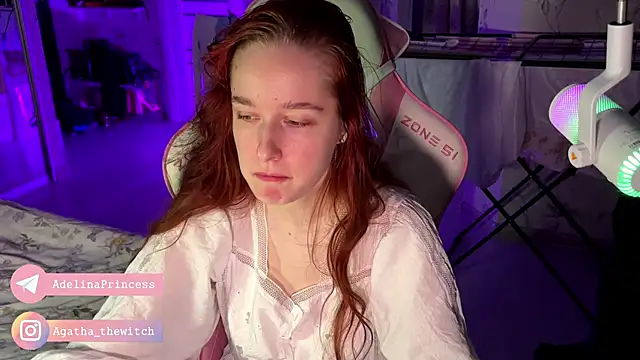 Snapshot of pearl_princess_ chatting on February 24, 3:23 am pearl princess  online show from February 24, 3:23 am