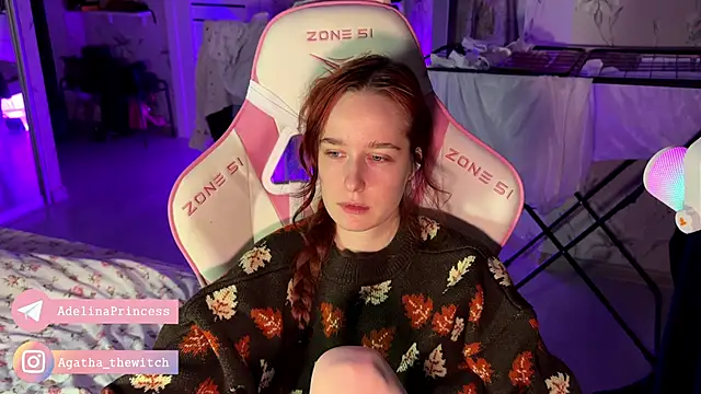 Snapshot of pearl_princess_ chatting on February 27, 2:42 am pearl princess  online show from February 27, 2:42 am