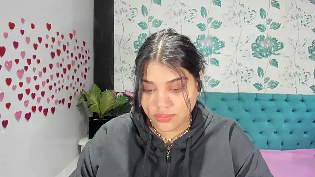 LindaBreeS online show from February 14, 4:52 pm