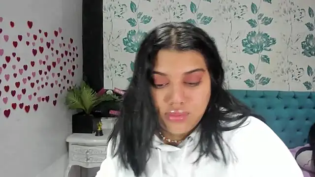 LindaBreeS online show from February 21, 1:55 pm