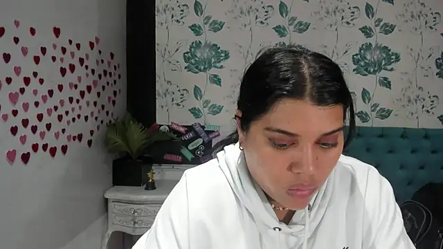 LindaBreeS online show from February 21, 5:09 pm