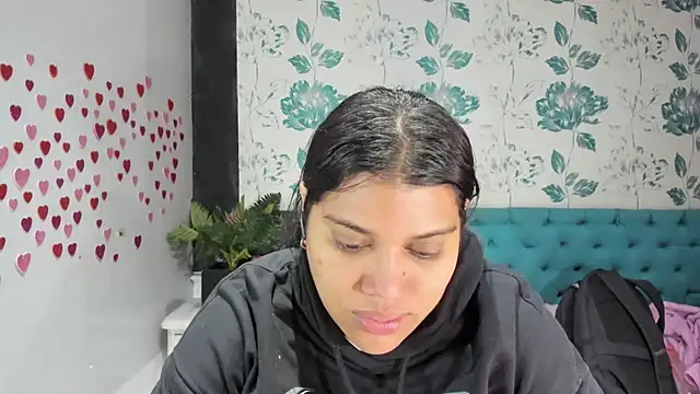 LindaBreeS online show from March 12, 2:23 pm