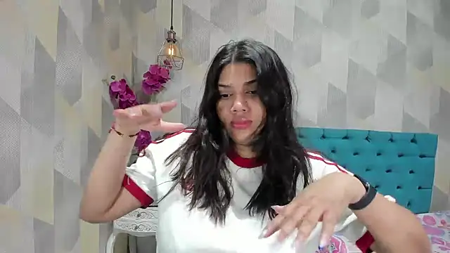 LindaBreeS online show from September 10, 4:45 am