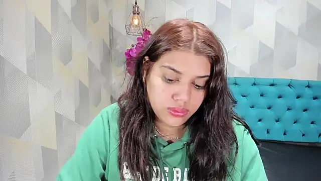 LindaBreeS online show from September 16, 3:18 am