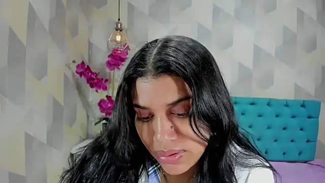 LindaBreeS online show from October 17, 3:36 pm