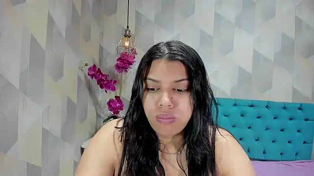 LindaBreeS online show from October 22, 2:06 pm