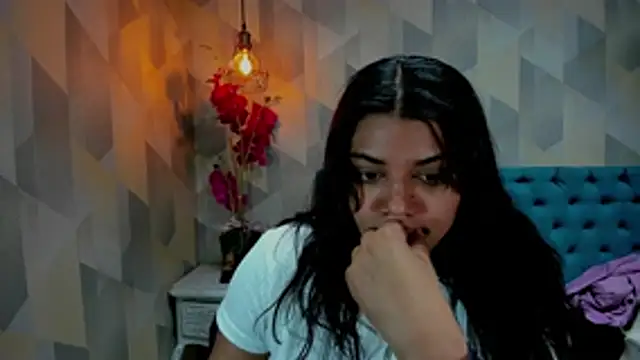 LindaBreeS online show from March 7, 4:59 pm