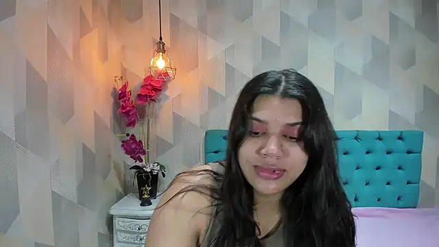 LindaBreeS online show from June 24, 11:31 am
