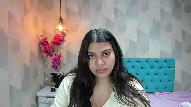 LindaBreeS online show from June 26, 1:15 pm