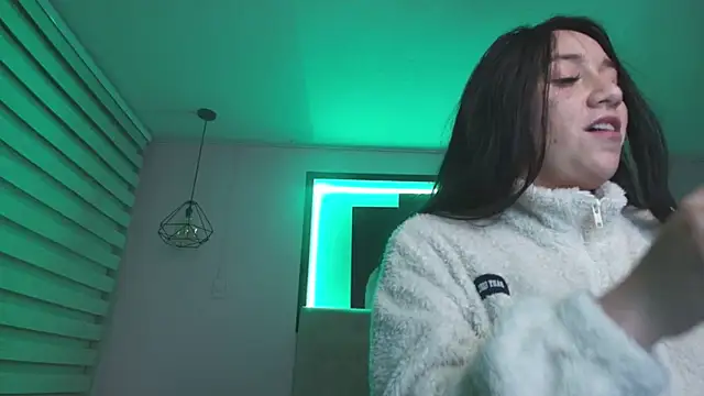 Andrea Ramos online show from February 27, 3:04 am