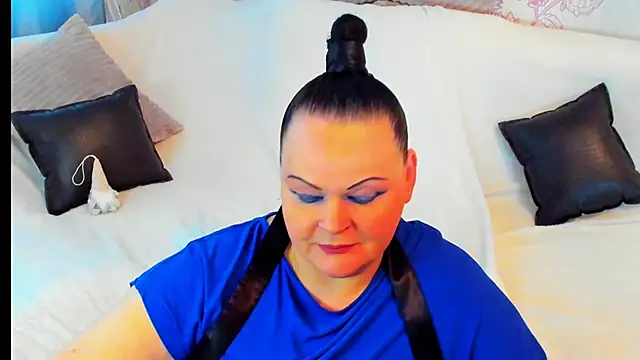 MilanaBiegert online show from December 31, 12:25 pm