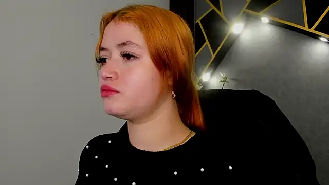 Snapshot of almma_shy chatting on January 30, 3:40 pm almma shy online show from January 30, 3:40 pm
