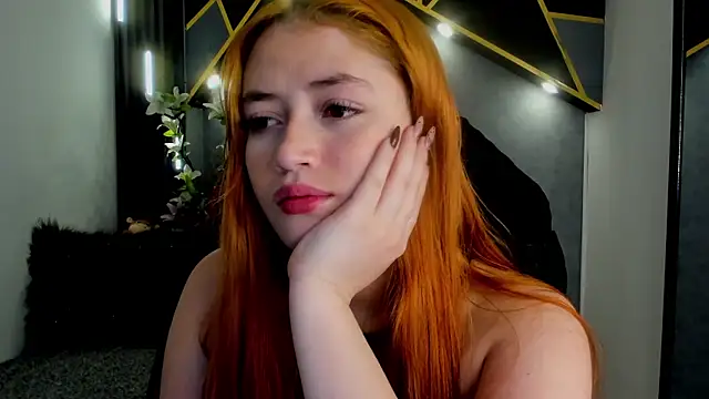 Snapshot of almma_shy chatting on February 4, 3:26 pm almma shy online show from February 4, 3:26 pm