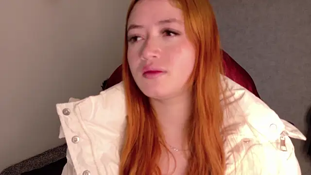 Snapshot of almma_shy chatting on February 19, 2:55 pm almma shy online show from February 19, 2:55 pm