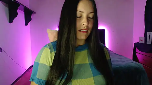 Allisonnlopez online show from January 7, 9:46 pm