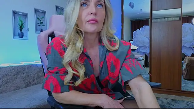 amelia blondy online show from February 2, 9:51 am