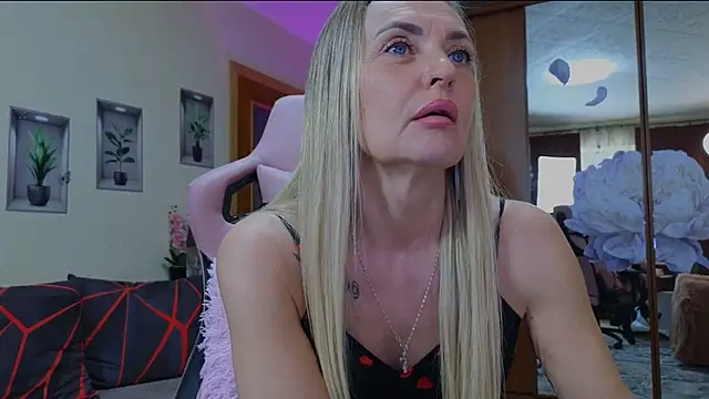 amelia blondy online show from February 24, 9:53 am