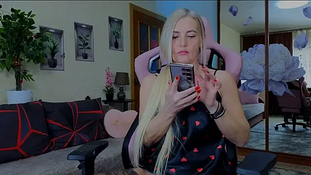 amelia blondy online show from March 12, 11:31 am