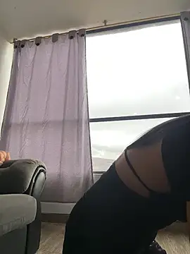 Nikothyna online show from April 17, 8:34 pm