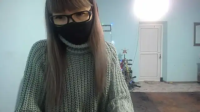 elllaaxx online show from January 5, 5:30 am