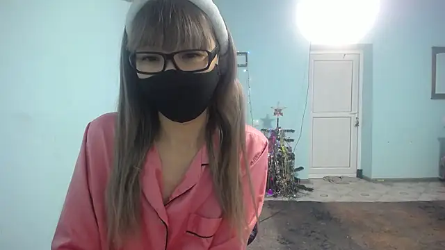 elllaaxx online show from January 14, 7:27 am