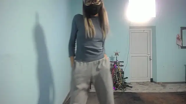 elllaaxx online show from January 24, 3:32 am