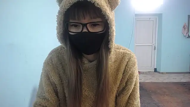 elllaaxx online show from March 2, 7:21 am