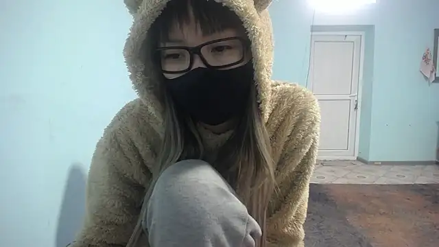 elllaaxx online show from March 16, 11:27 am