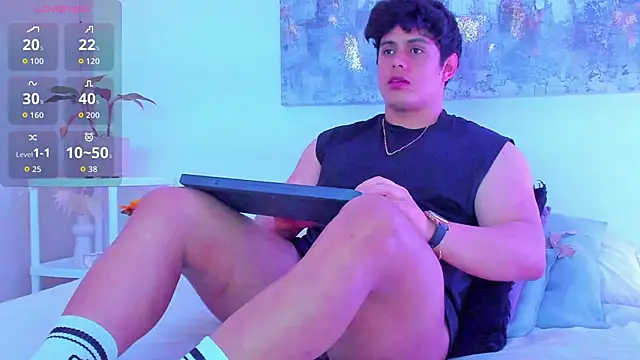 Snapshot of arminjones1 chatting on November 5, 4:56 am arminjones1 online show from November 5, 4:56 am