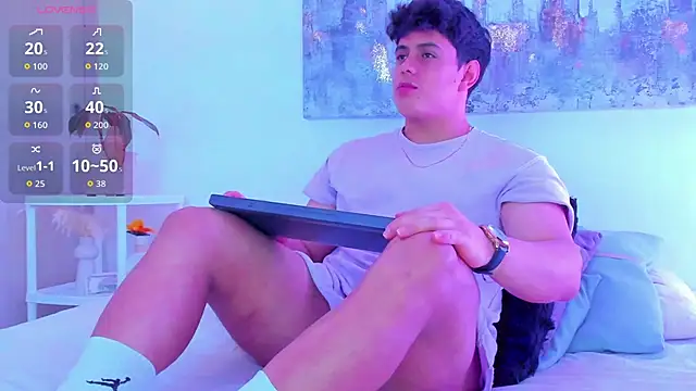 Snapshot of arminjones1 chatting on November 27, 2:35 am arminjones1 online show from November 27, 2:35 am