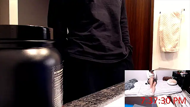 Snapshot of Musabetsu-Ikaseya chatting on February 21, 10:39 am Musabetsu-Ikaseya online show from February 21, 10:39 am