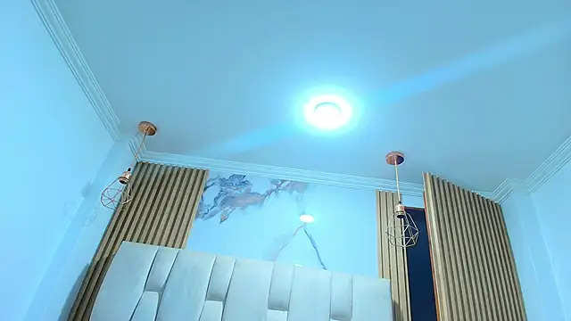 Naughty Kittenm online show from April 18, 10:52 am