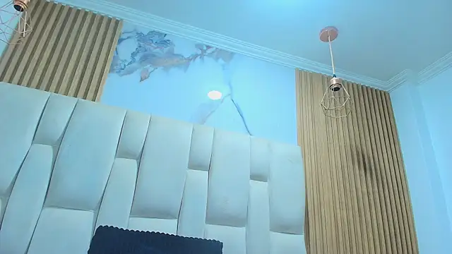 Naughty Kittenm online show from April 21, 11:38 am