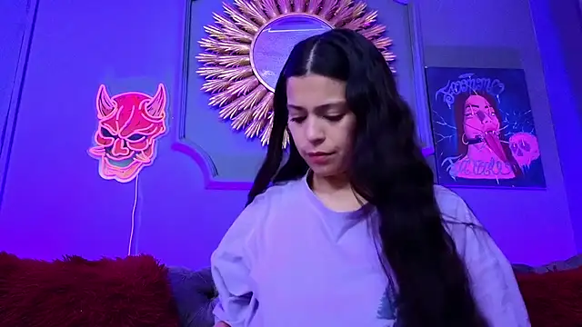 Julieta Russell online show from March 5, 12:22 pm