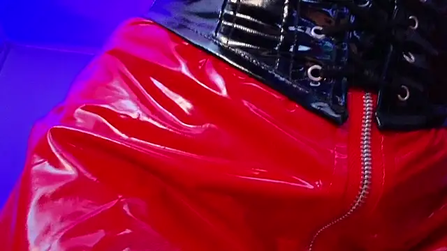 Julieta Russell online show from March 22, 2:58 pm