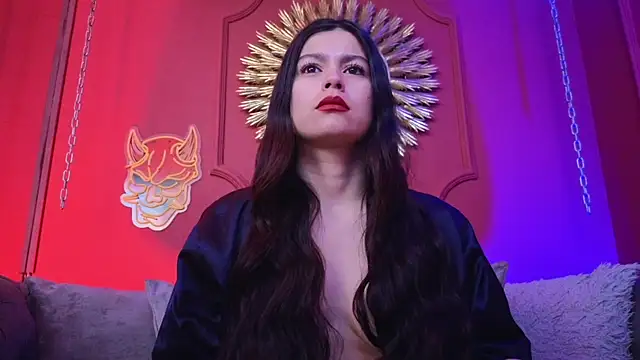 Julieta Russell online show from November 4, 12:15 pm