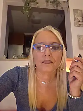 kikkastar online show from October 8, 7:33 pm