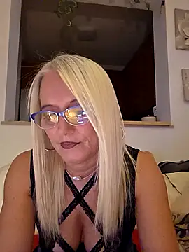 kikkastar online show from October 9, 7:34 pm