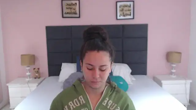 Snapshot of MadisonJenner chatting on January 7, 11:16 am MadisonJenner online show from January 7, 11:16 am