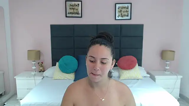 Snapshot of MadisonJenner chatting on January 9, 2:51 pm MadisonJenner online show from January 9, 2:51 pm