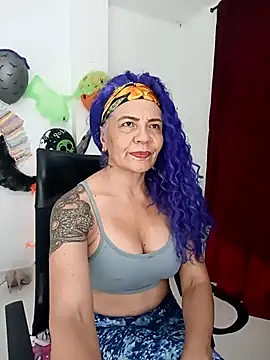 freyadevil333 online show from October 19, 12:55 am