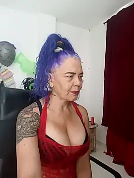 freyadevil333 online show from October 19, 1:01 pm