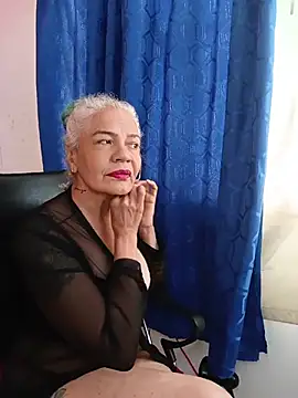 freyadevil333 online show from April 22, 6:20 pm