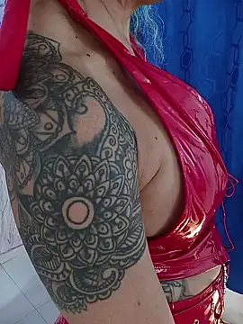 freyadevil333 online show from July 3, 6:53 am