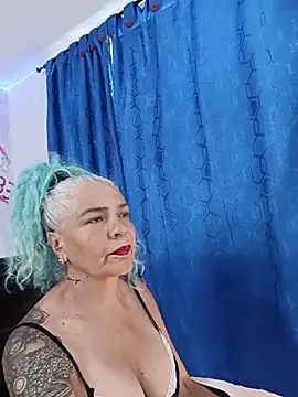 freyadevil333 online show from July 5, 8:38 pm